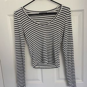 BRANDY MELVILLE LONG SLEEVE TOP